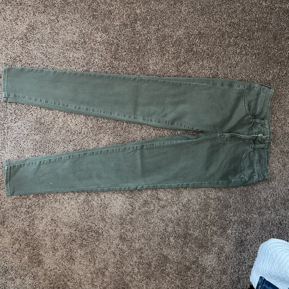 American Eagle green jeans size 6